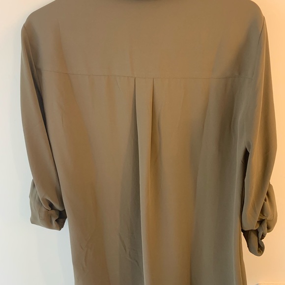 Express Button up shirt - Picture 3 of 3